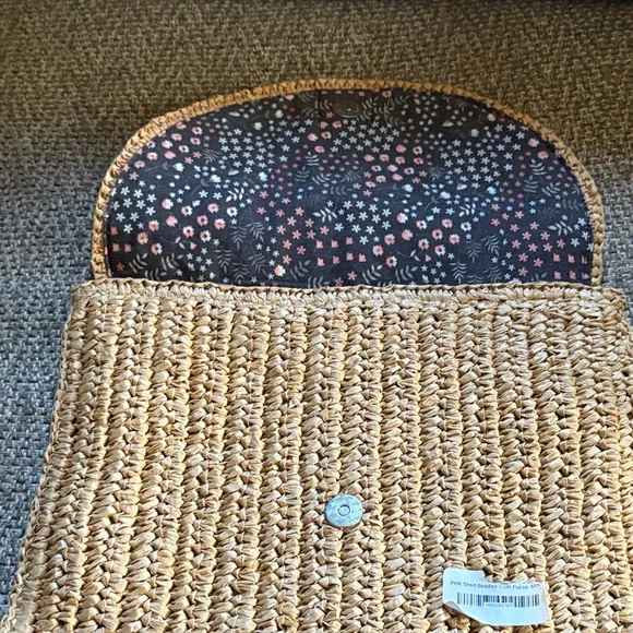 Funky Monkey Elegant Woven Clutch in Tan and navy - Picture 4 of 7